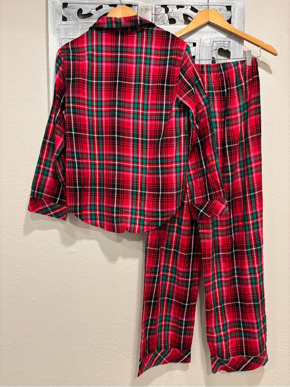NEW Victoria's Secret Lightweight Tartan Flannel Holiday Pajama Set - Picture 4 of 8